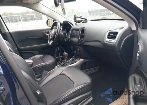 2019 Jeep Compass Latitude 4X4 from USA, damaged, VIN 3C4NJDBB0KT684157